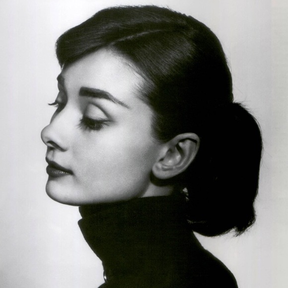 Meet your Posher, Julie - Picture 1 of 1